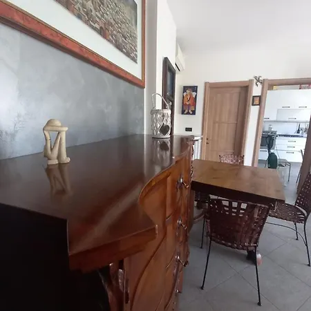 La Casa Dell'artista Apartment *